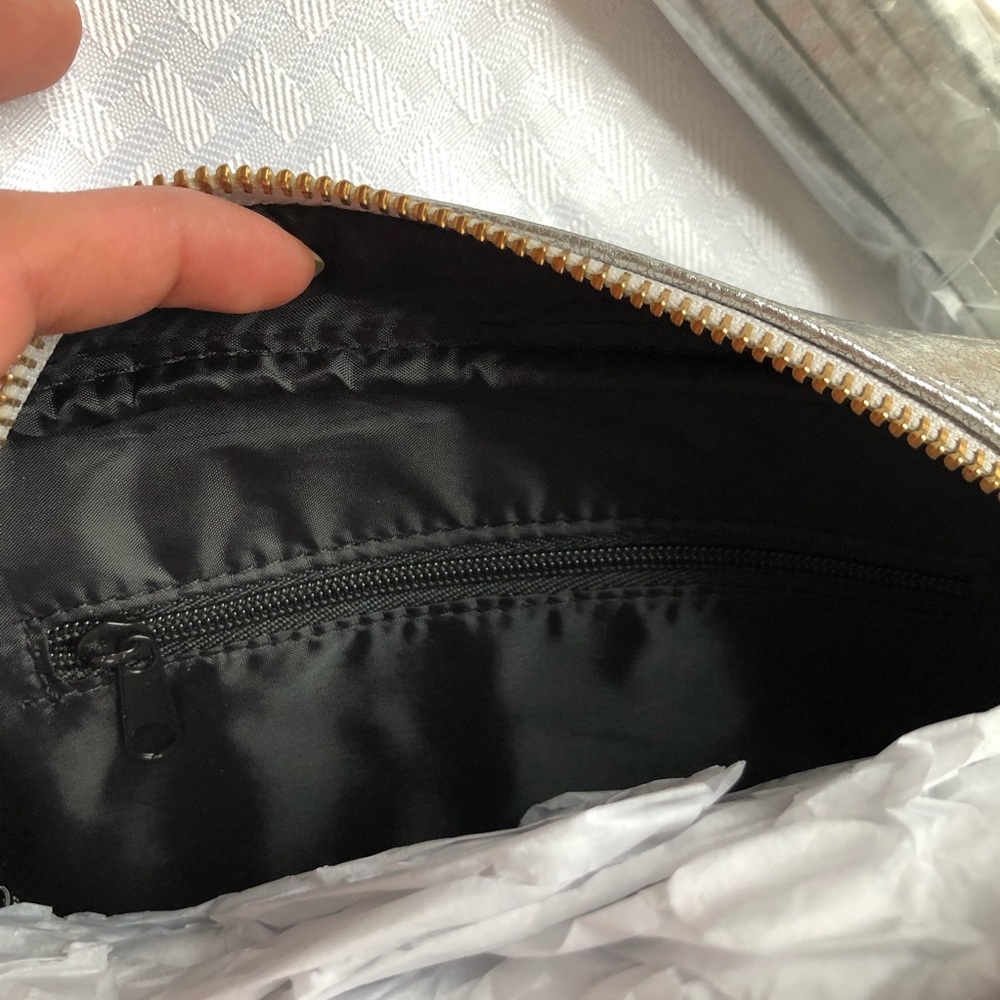 [Victoria’s Secret] Silver Crossbody Purse - Picture 5 of 8